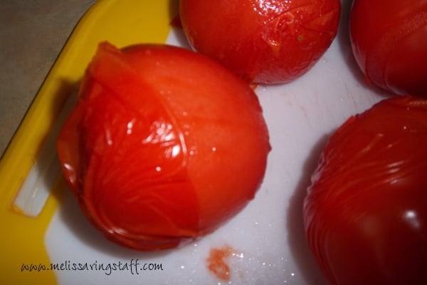 How to Can Stewed Tomatoes @ AVirtuousWoman.org